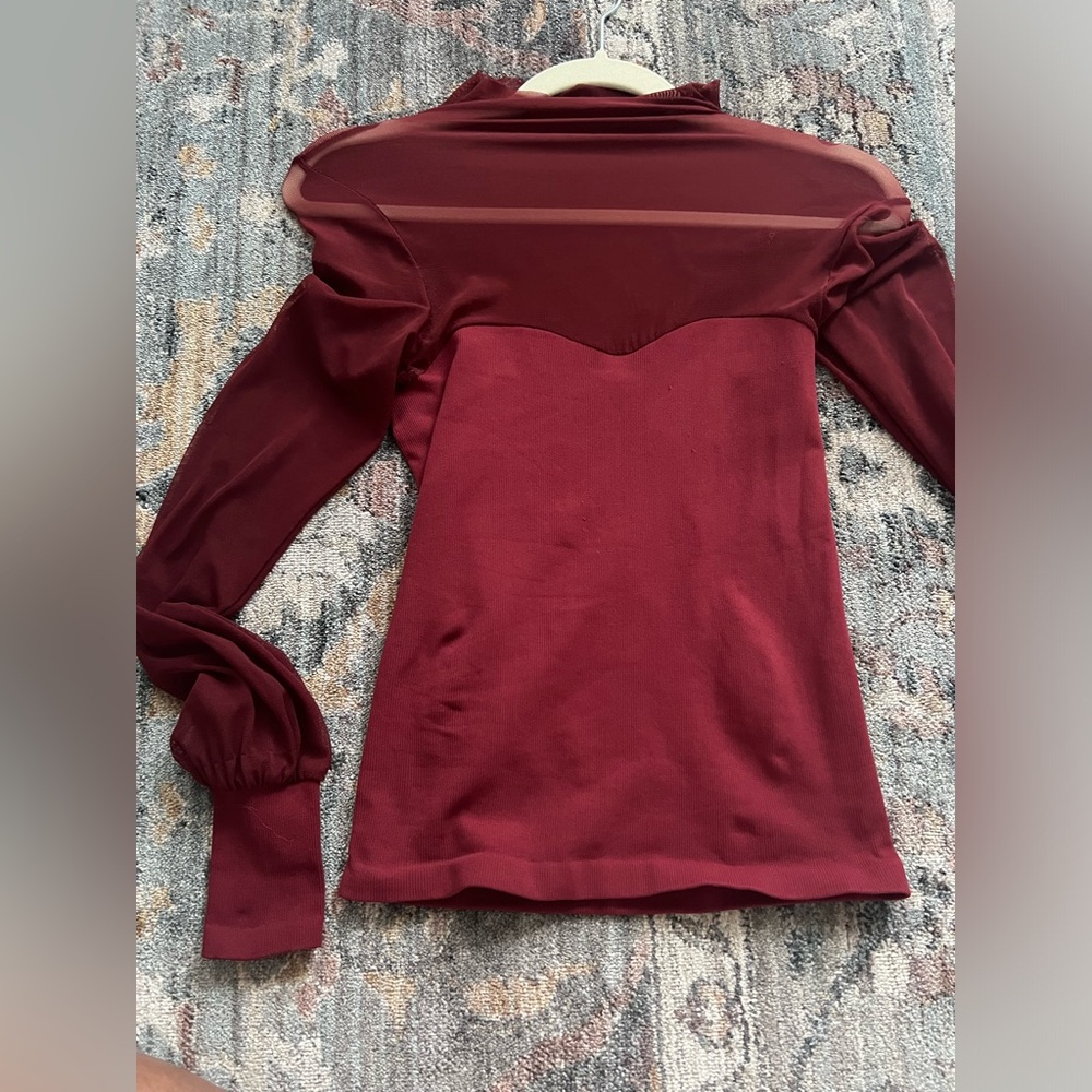 FREE PEOPLE RED TOP IN SIZE LARGE